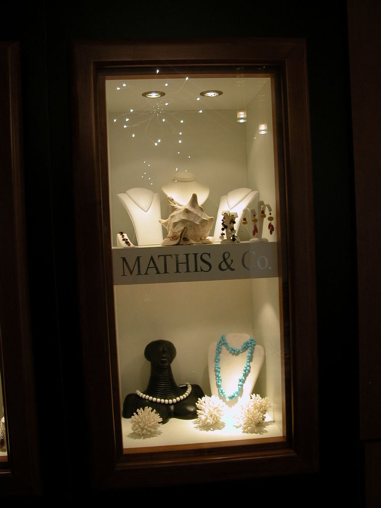 Mathis & Co. Jewels 2006 年精品店设计