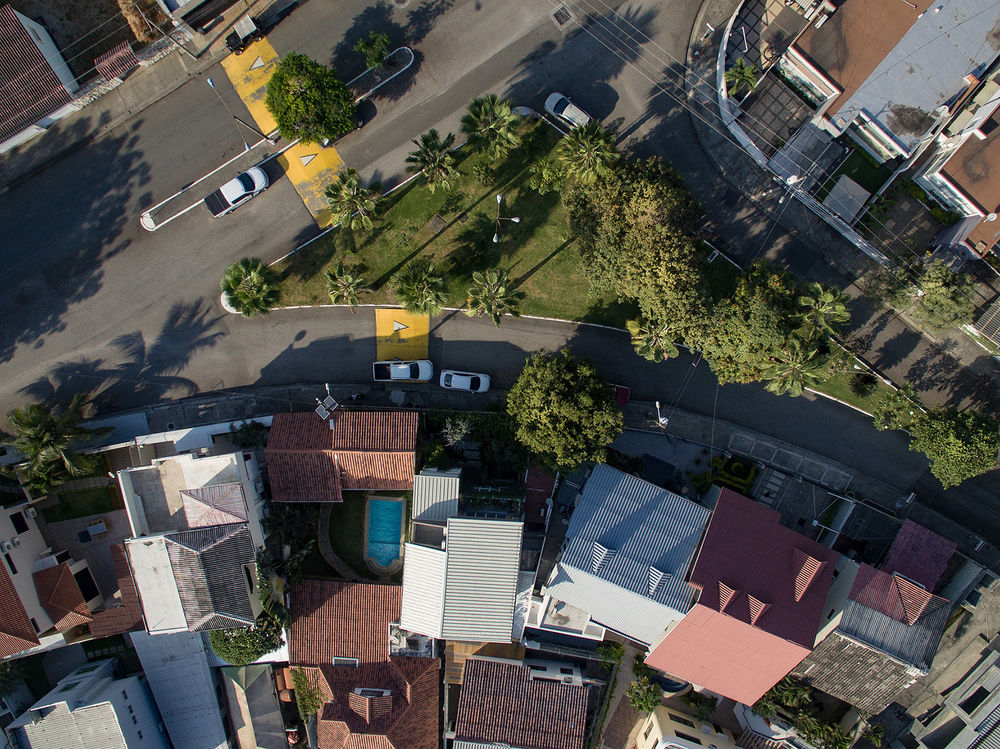 EL RETIRO住宅扩建 | 融入城市形态的多功能空间