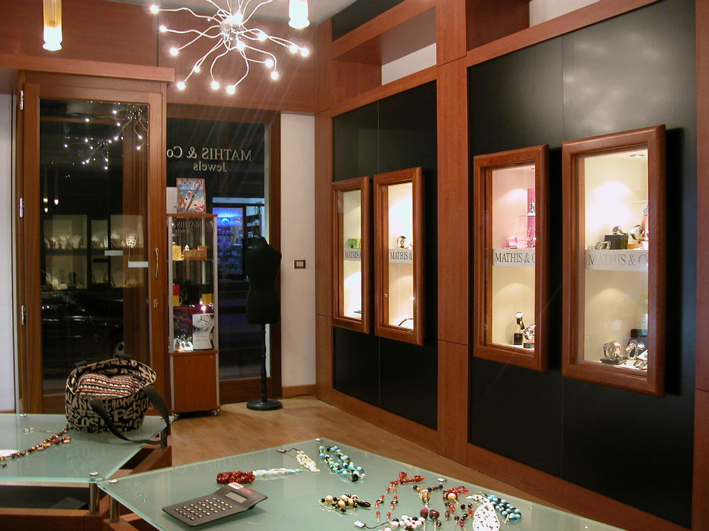 Mathis & Co. Jewels 2006 年精品店设计