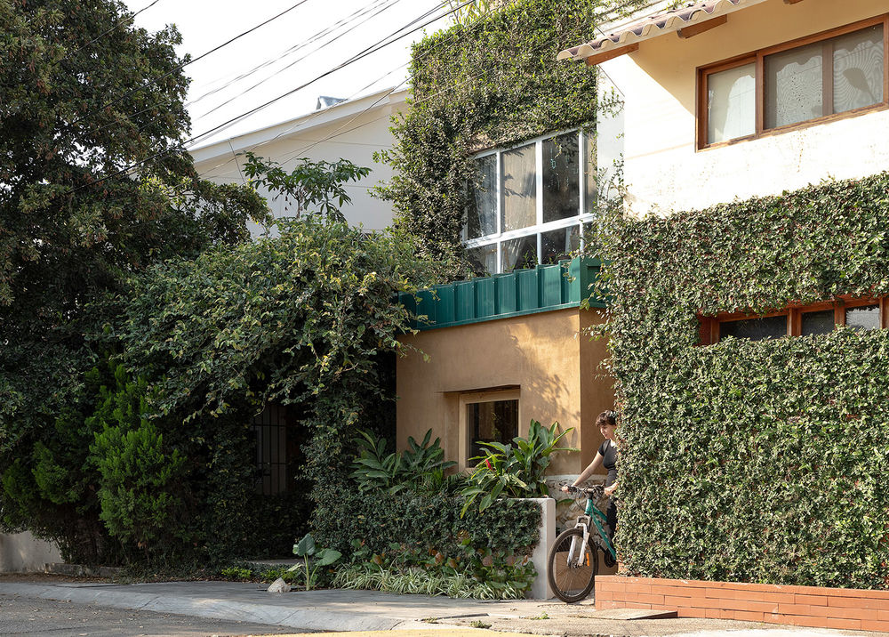 EL RETIRO住宅扩建 | 融入城市形态的多功能空间