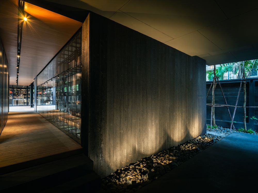 曼谷 IDIN Architects 办公室——绿色创意空间