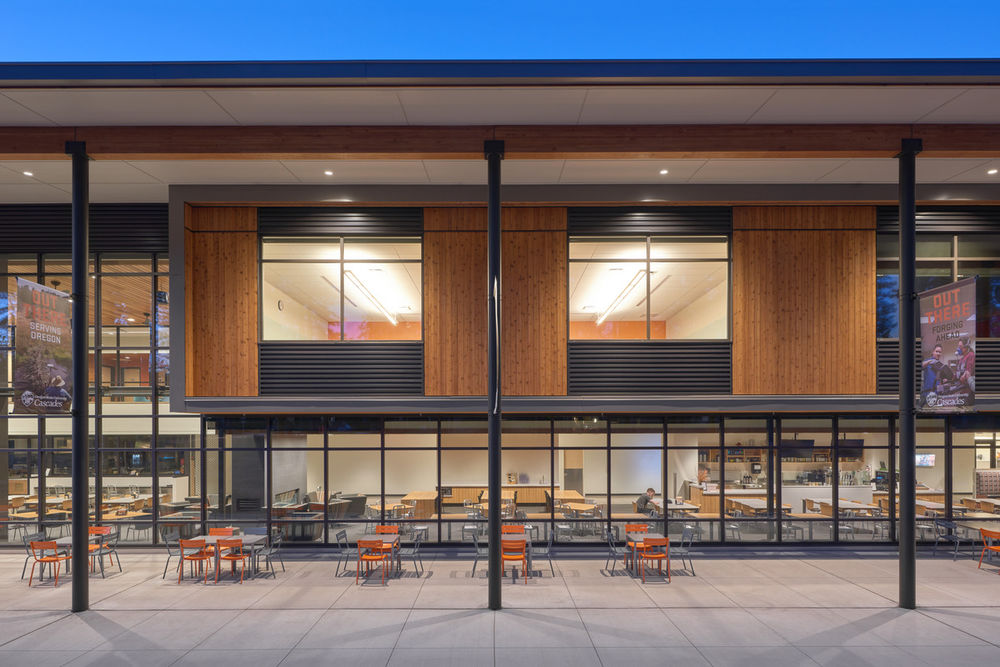 俄勒冈州立大学 Bend 分校 Cascades 餐厅