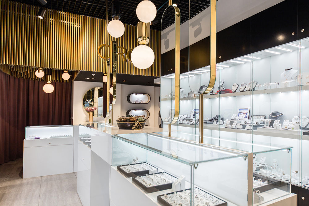 2017 年完成的 ORO 珠宝店室内设计
