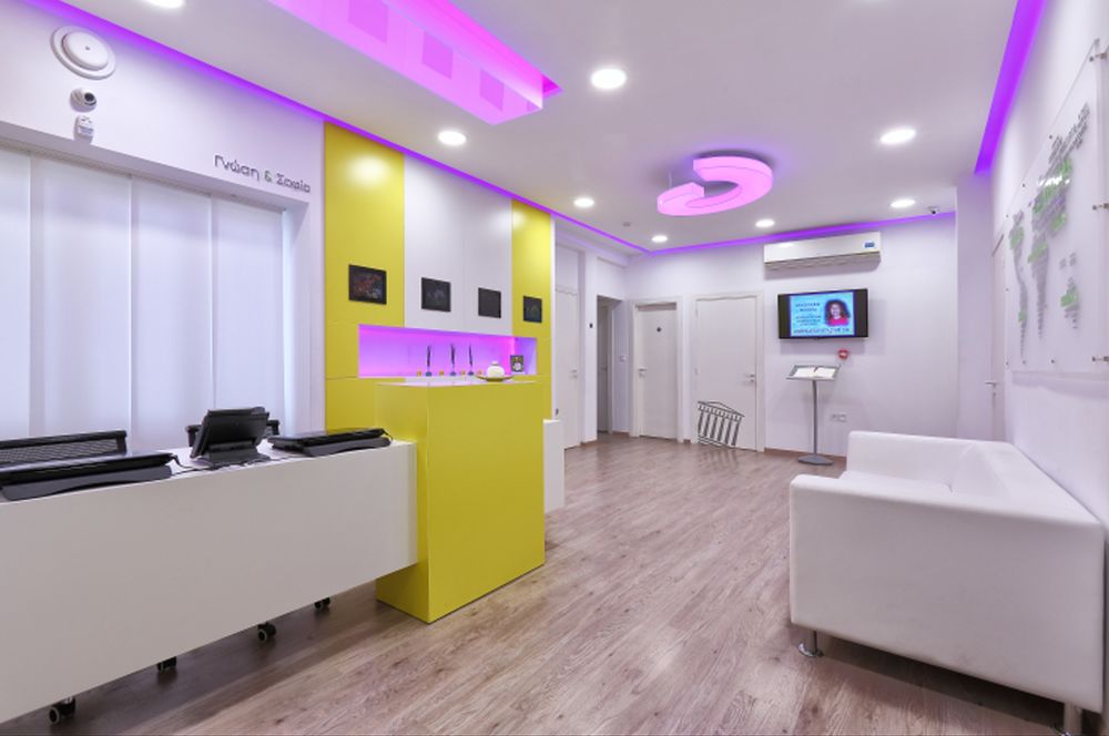 Lefteris Tsikandilakis丨大学丨Knowledge and Wisdom, the first interactive digital institute in Greece.