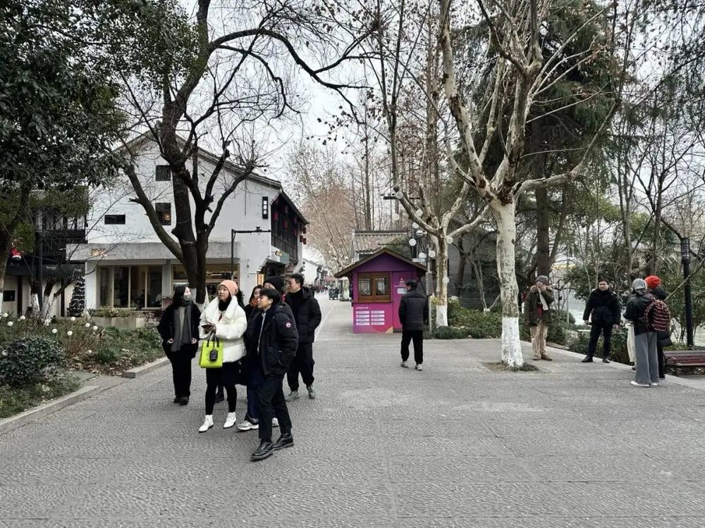 两万步、四小时，丈量十五公里的京杭大运河文旅融合与水岸更新