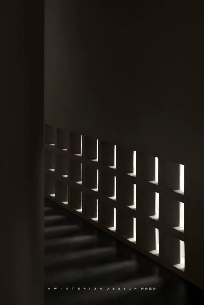 岳阳·岳州帝苑 | 实景作品《光与暗》演绎暗黑系暖居