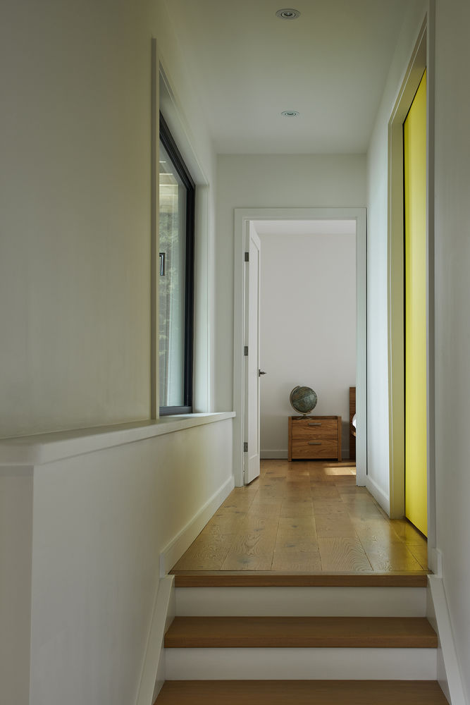 Sturgeon Lake House——嵌入山体的别墅设计