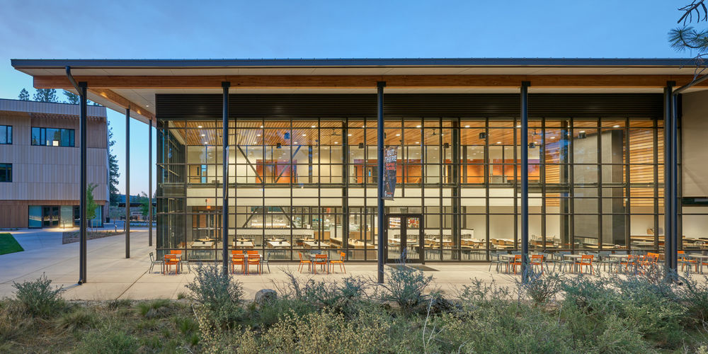 俄勒冈州立大学 Bend 分校 Cascades 餐厅