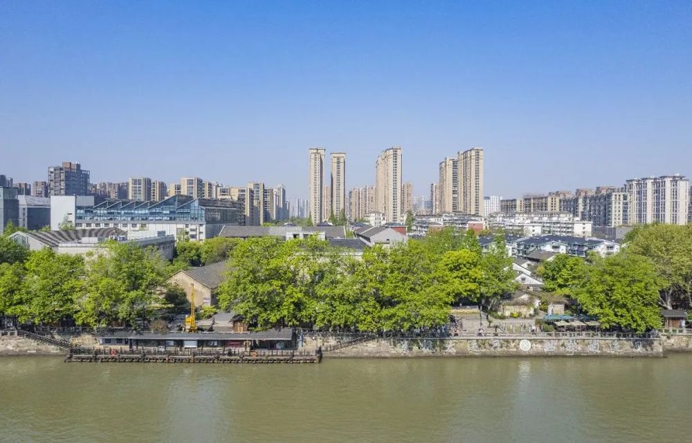两万步、四小时，丈量十五公里的京杭大运河文旅融合与水岸更新