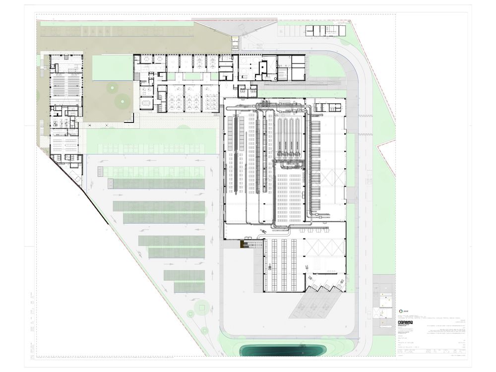 葡萄牙 Plural 药店总部物流中心，古今交融的办公建筑