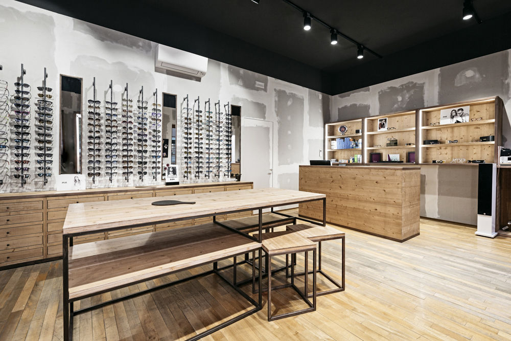 2017 年完成的 Ottica Q-Q 展示厅室内设计