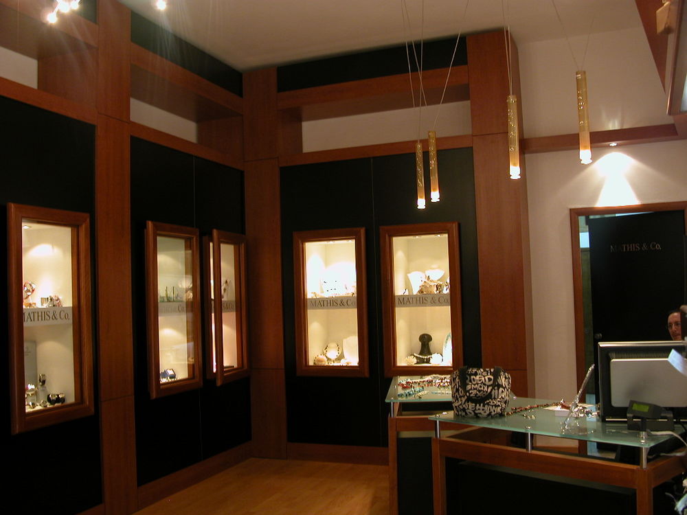 Mathis & Co. Jewels 2006 年精品店设计
