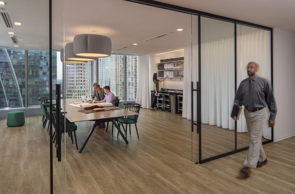 CBRE Atlanta 办公室-- 共享空间的人性体验