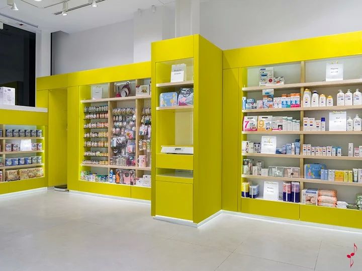 西班牙特内里费岛的Farmacia SantaCruz小药店