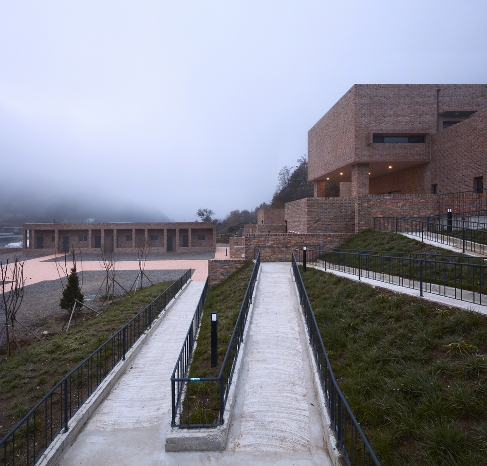 禅意空间 | Jetavana Seon（Zen）Center 的佛教寺庙设计