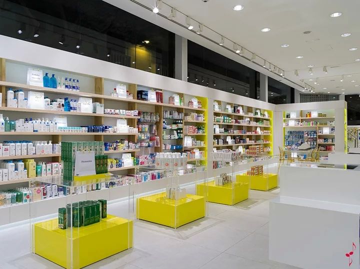 西班牙特内里费岛的Farmacia SantaCruz小药店
