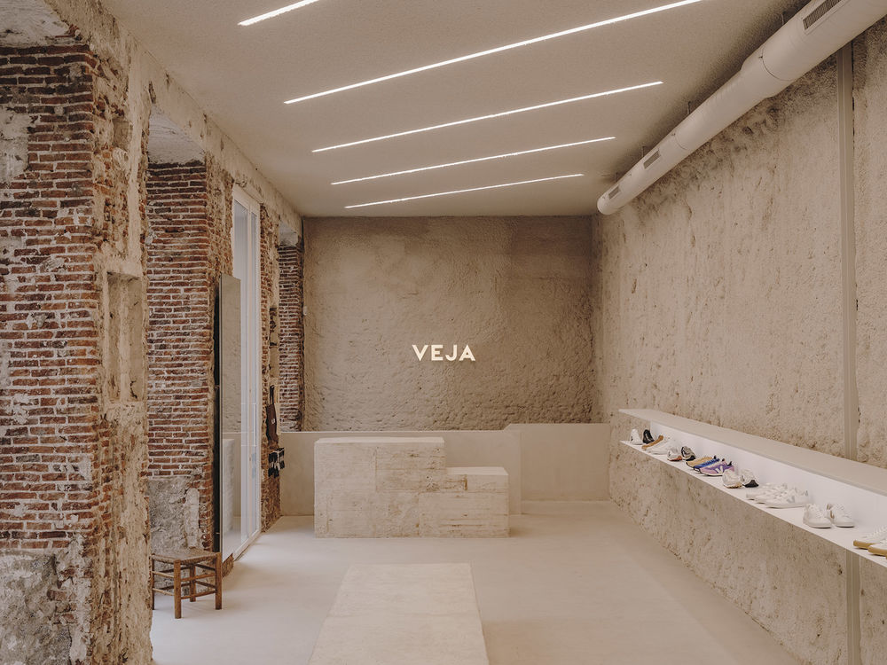 Veja鞋店，马德里 / Plantea Estudio