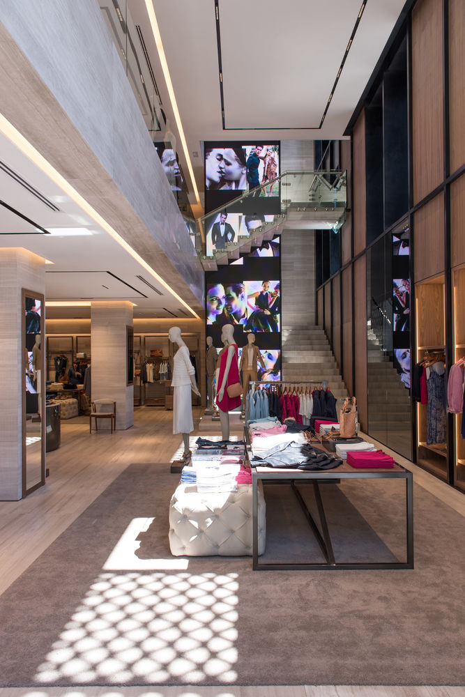 墨西哥城 Massimo Dutti 精品店 | 玻璃纤维与金属的时尚拼接