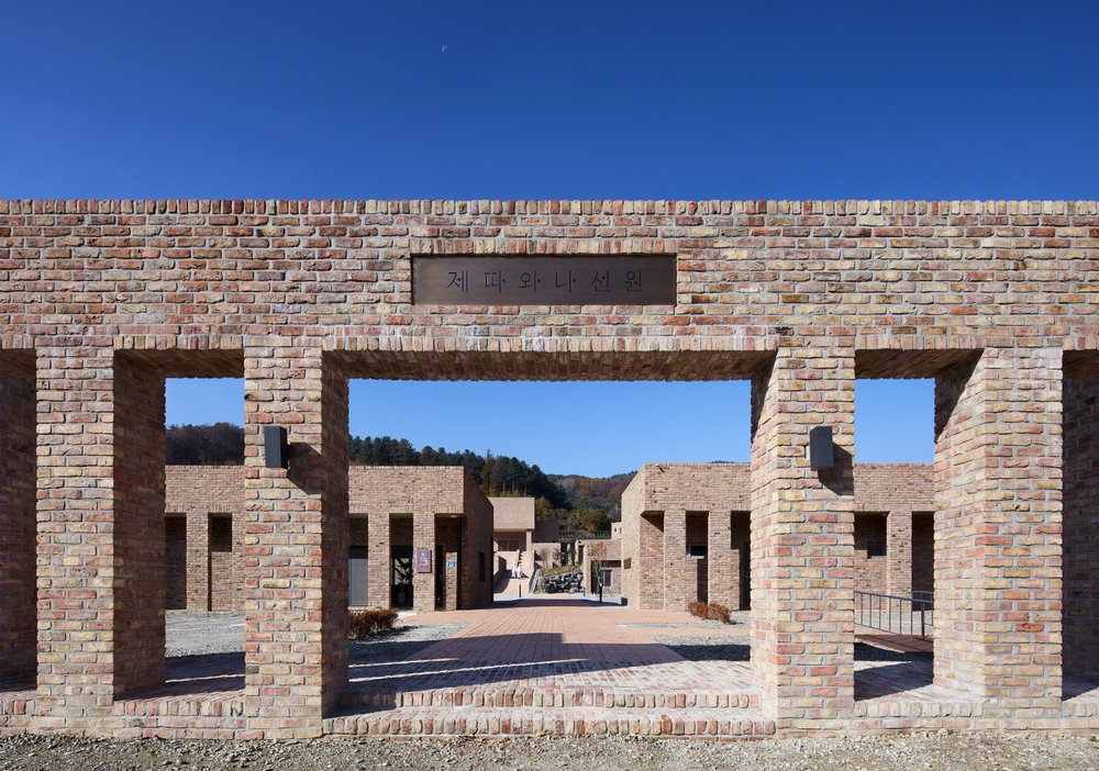 禅意空间 | Jetavana Seon（Zen）Center 的佛教寺庙设计