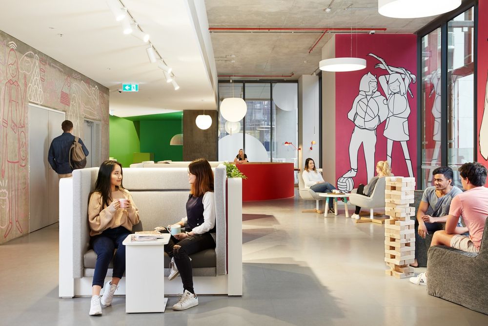 墨尔本 Scape Swanston 学生公寓，舱体植入打造多元化生活区