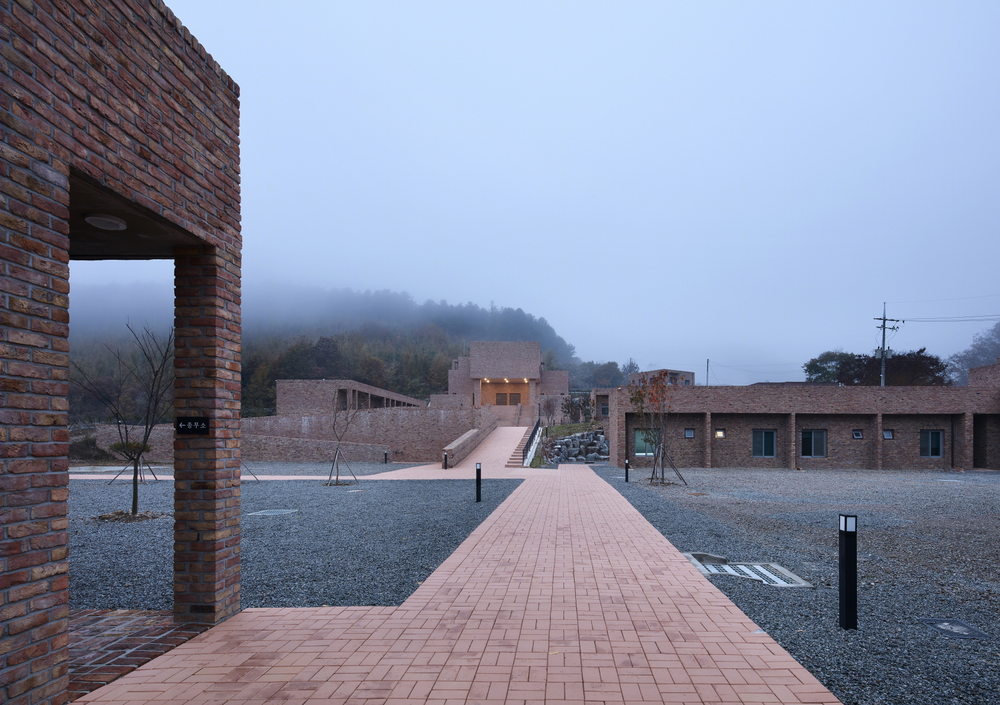 禅意空间 | Jetavana Seon（Zen）Center 的佛教寺庙设计