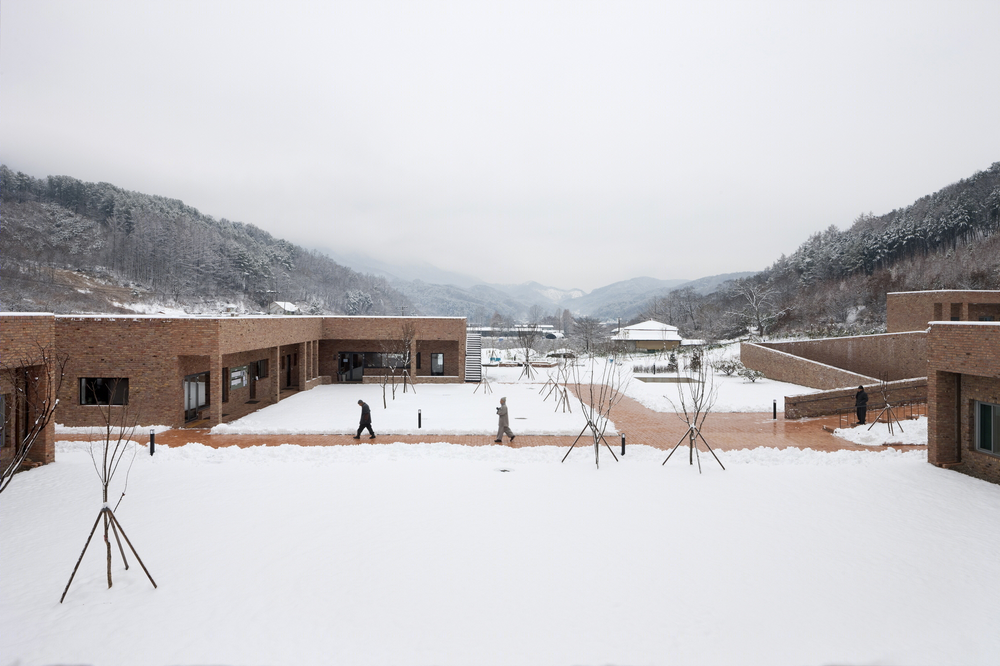 禅意空间 | Jetavana Seon（Zen）Center 的佛教寺庙设计