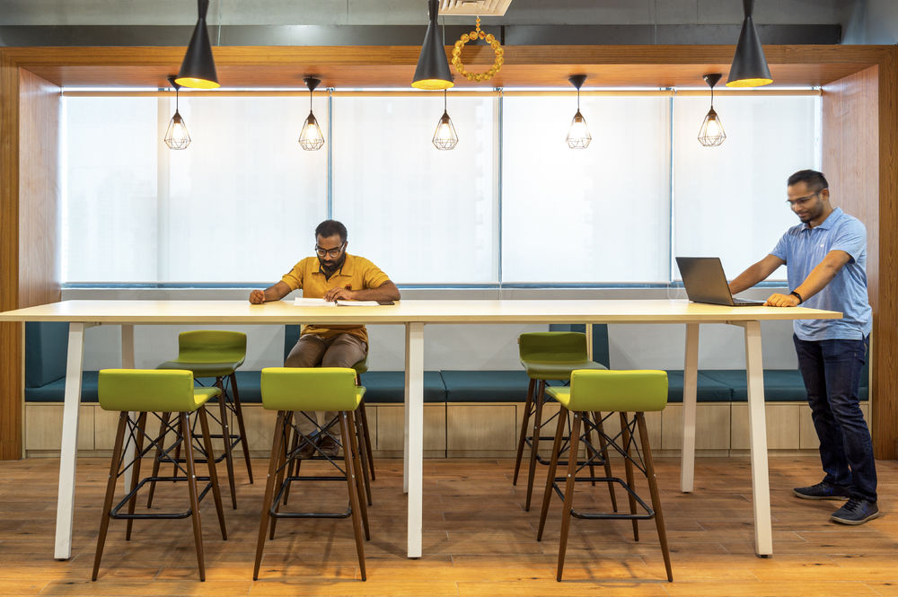B18 Office, Gurugram | 简约工业风格的舒适办公空间