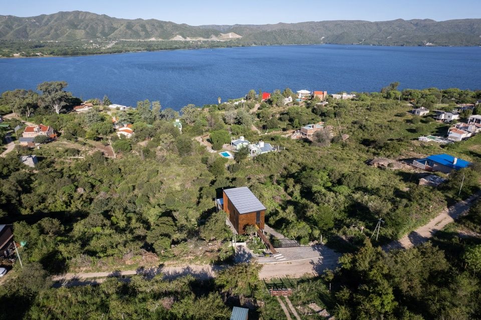 西班牙 Siquiman 周末住宅 | 绿色可持续的现代洞穴之家
