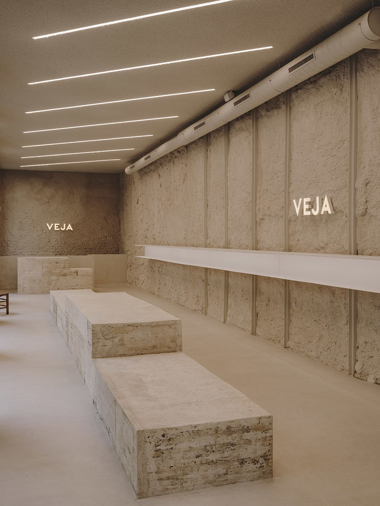 Veja鞋店，马德里 / Plantea Estudio