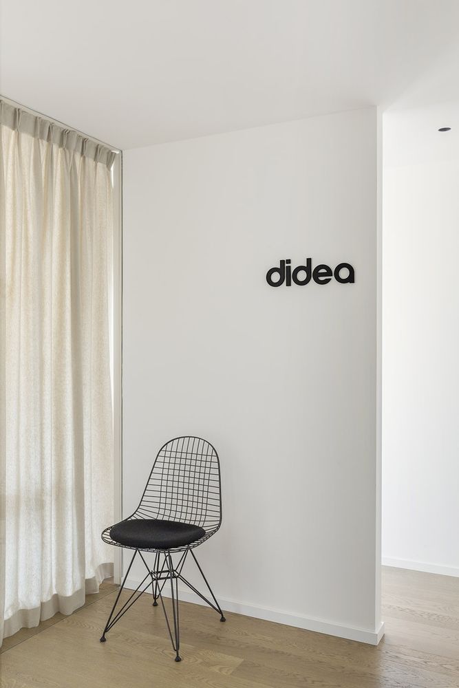 意大利 Studio Didea 新总部办公室，极简风格与功能并重