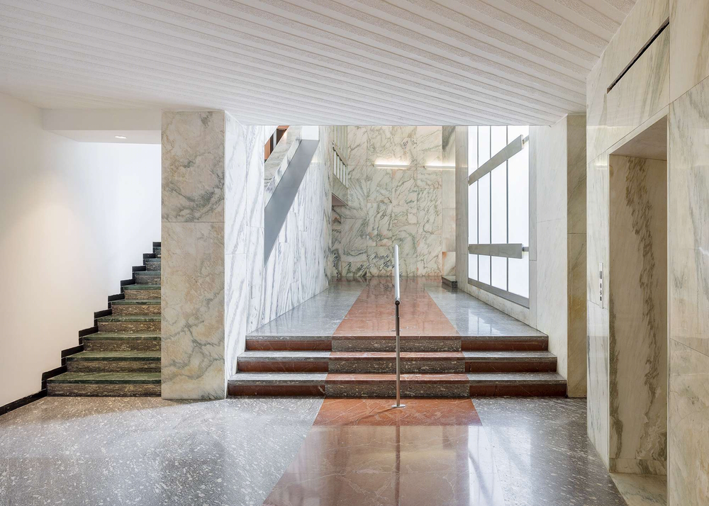 SAN BABILA MILAN ANTONIO CITTERIO DESIGN