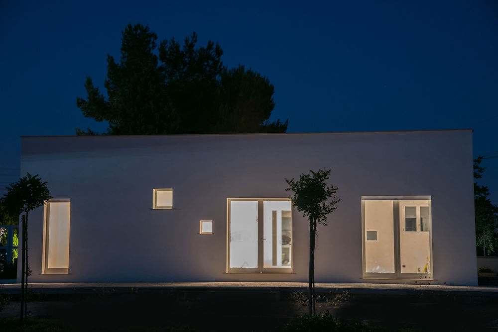 2011 年完成的 Casa APL 住宅设计