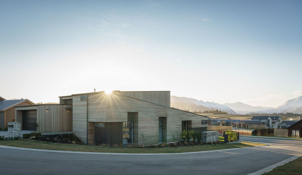 新西兰 Wanaka 区家庭住宅，展现自然美景与私密生活