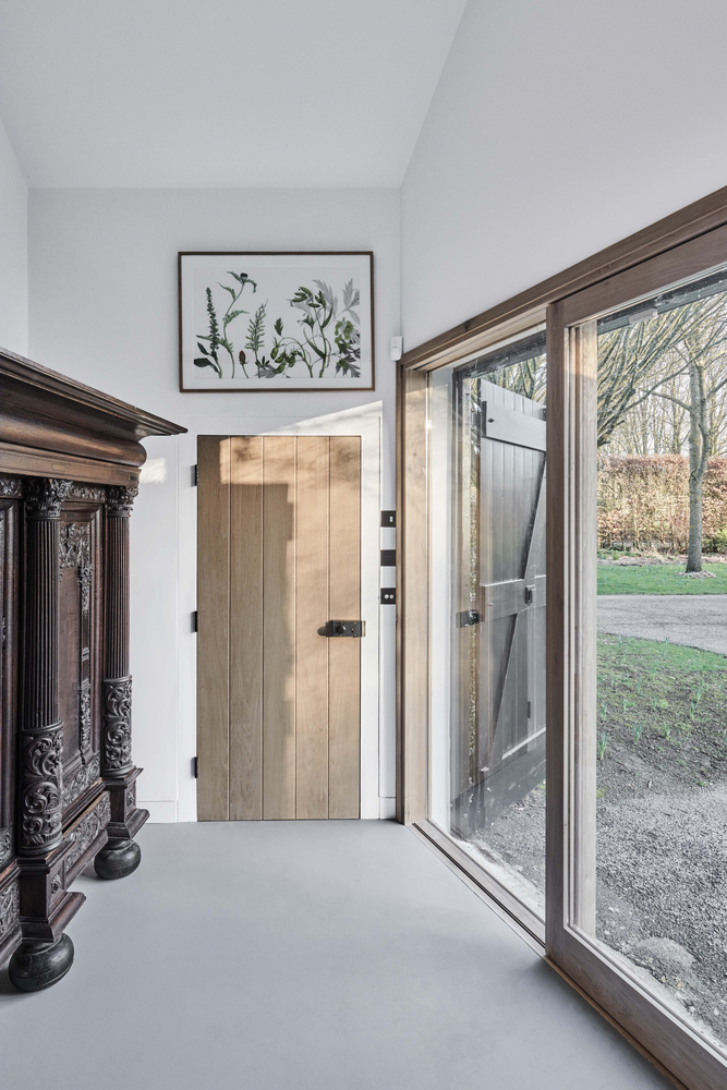 Crawshaw Architects 打造乡村图书馆，从牛棚到知识的华丽蜕变