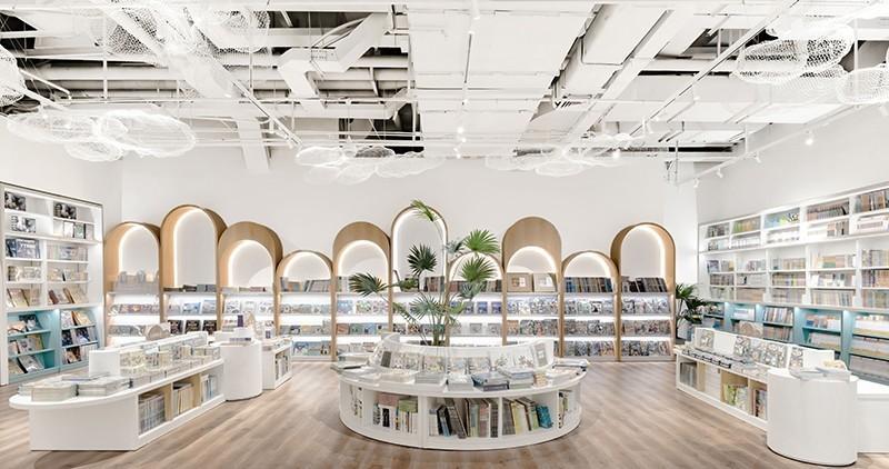 新华书店「啡页书咖」——城市精神栖息地创新设计