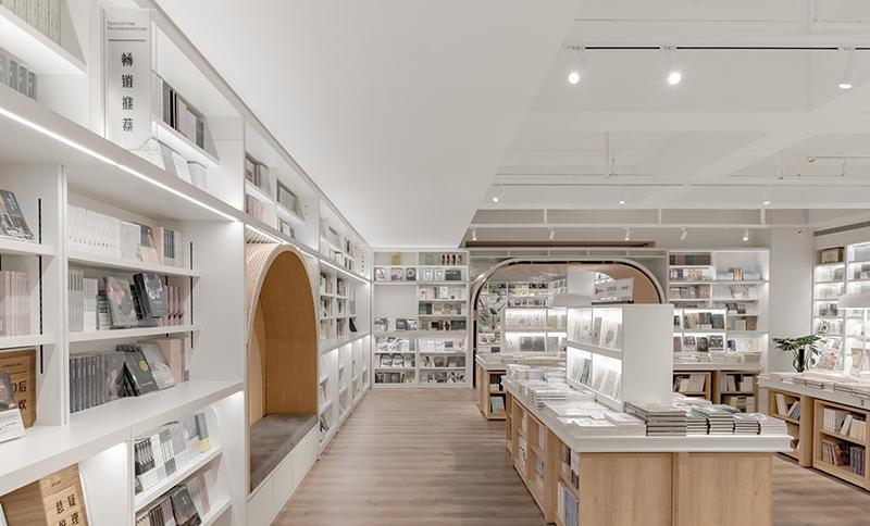 新华书店「啡页书咖」——城市精神栖息地创新设计