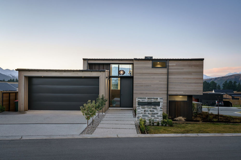 新西兰 Wanaka 区家庭住宅，展现自然美景与私密生活