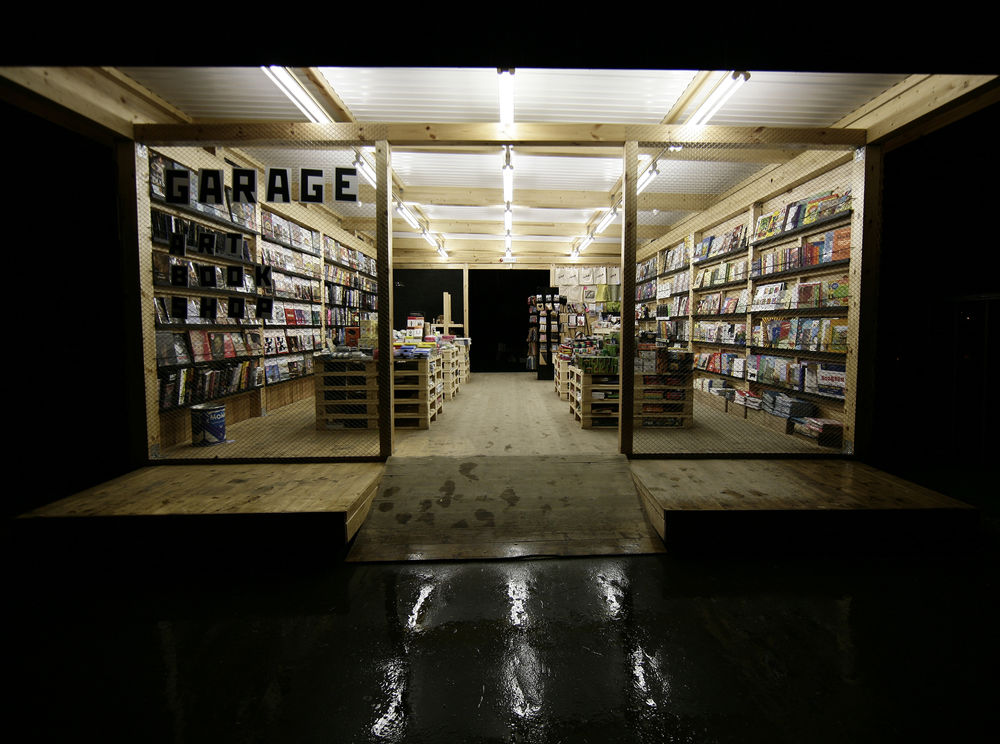 2012 年莫斯科 Garage 艺术书店 | 木质结构的艺术展示空间