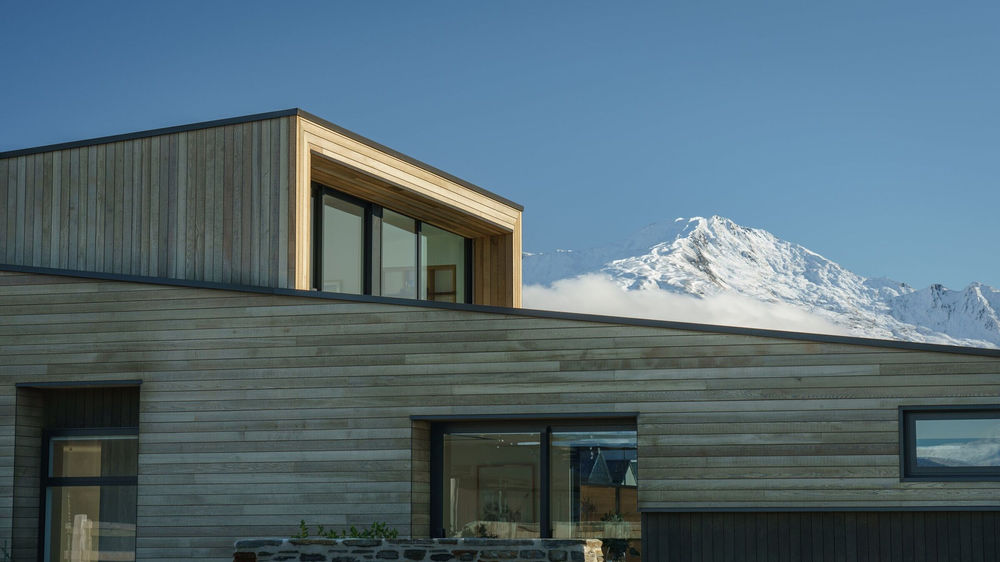 新西兰 Wanaka 区家庭住宅，展现自然美景与私密生活