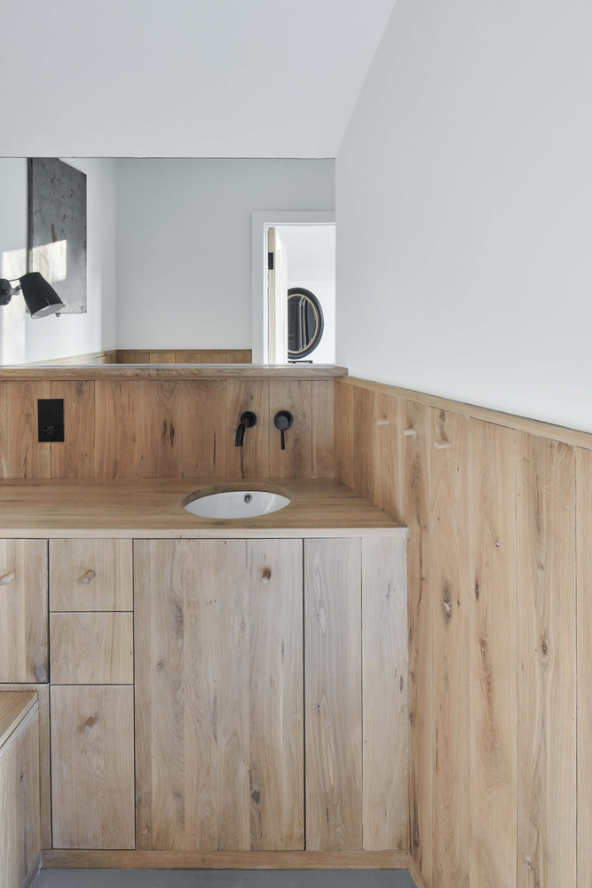Crawshaw Architects 打造乡村图书馆，从牛棚到知识的华丽蜕变