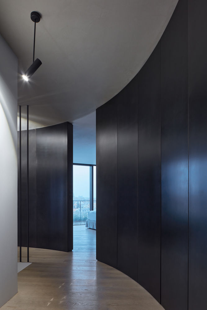 Prague Penthouse | 城市景观与室内空间的边界融合