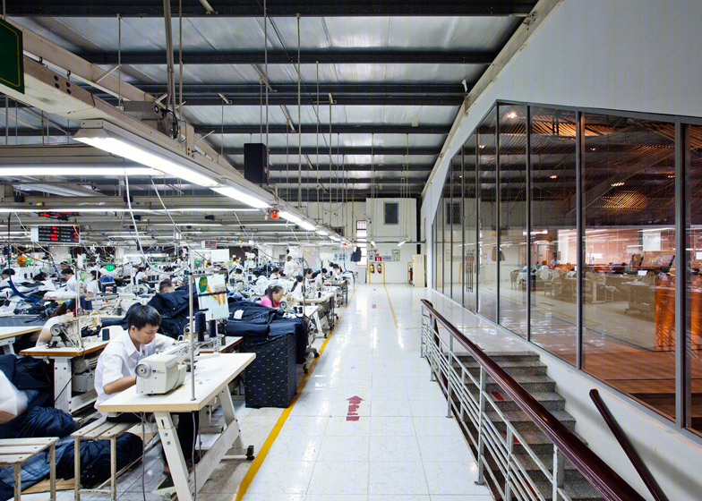 越南胡志明市 Viet Vuong Co. Ltd 工厂改造 | 工业风与自然元素的融合