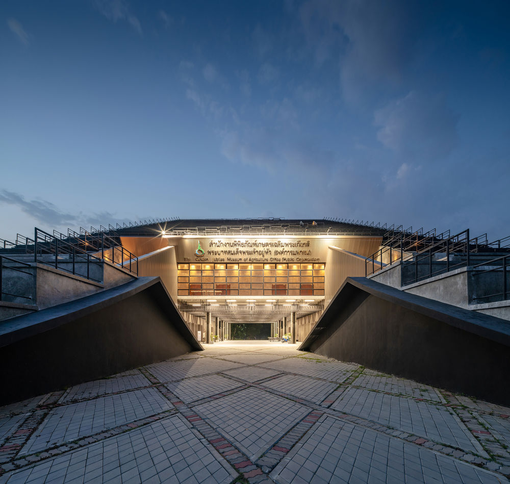 农业金色庆典博物馆办公室 | 地景式建筑的绿色创新