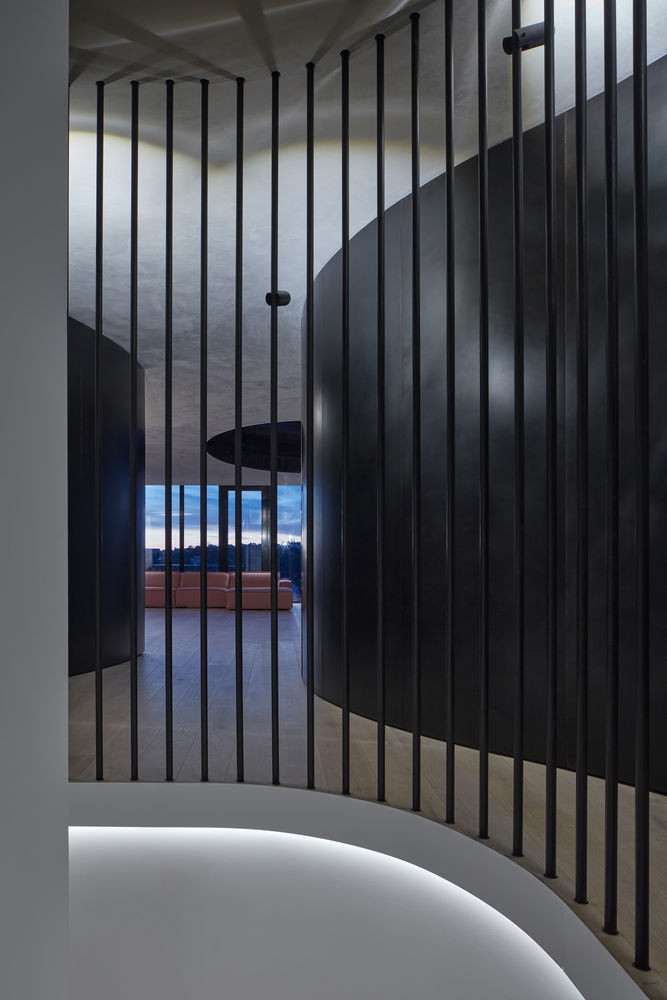 Prague Penthouse | 城市景观与室内空间的边界融合