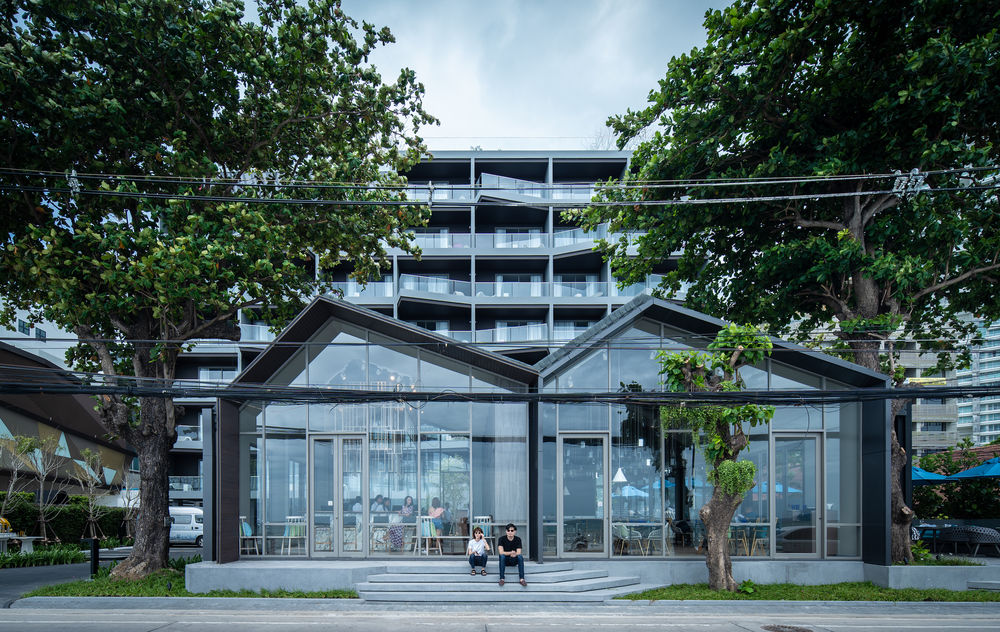 芭提雅海滩折线酒店 | 艺术与自然的完美融合