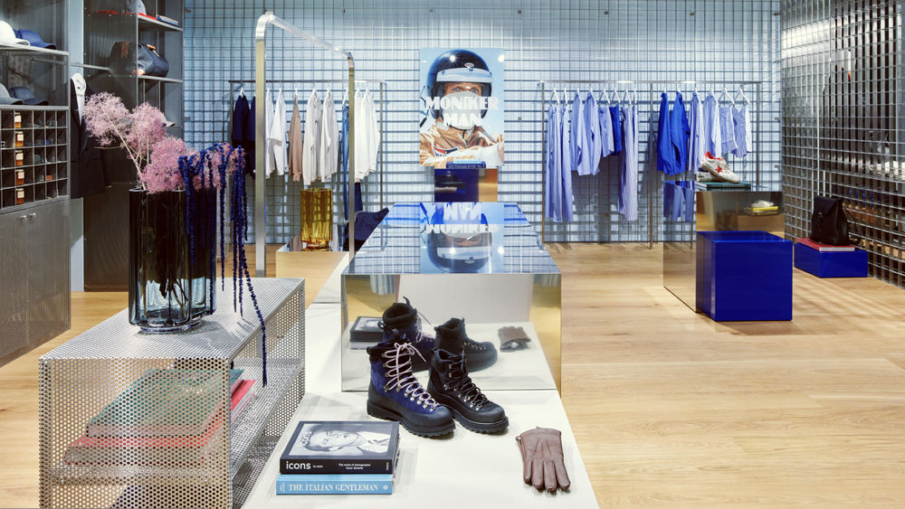Snøhetta 打造独特太空风格鞋店 Moniker Sport