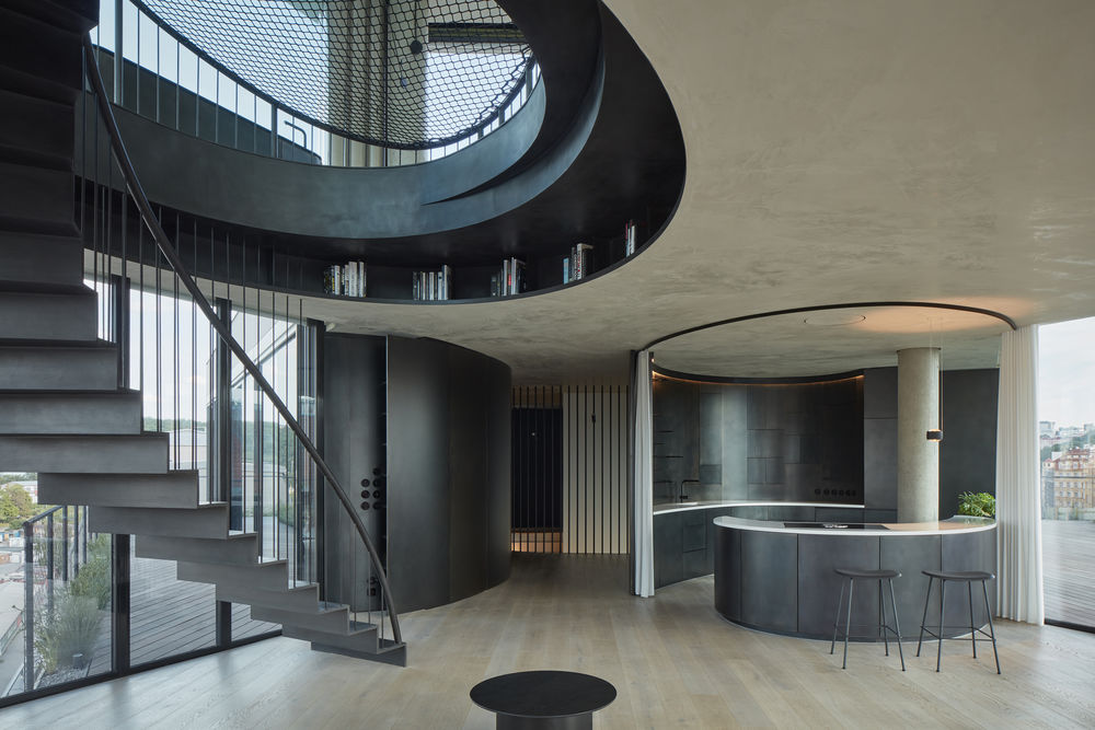 Prague Penthouse | 城市景观与室内空间的边界融合