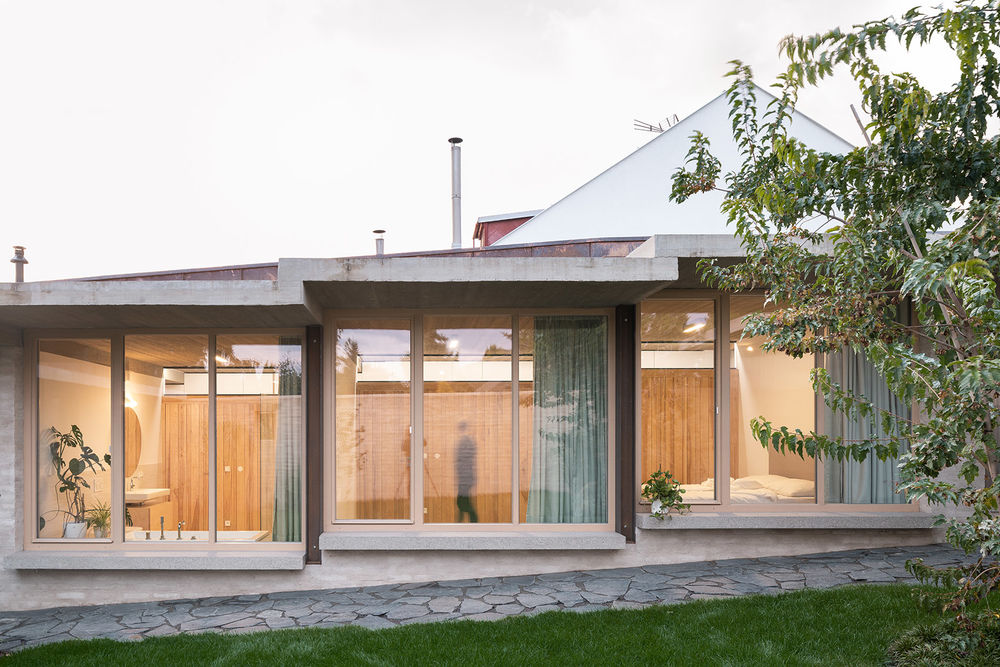 Lanškroun 住宅 | 充满生机的现代单层花园别墅