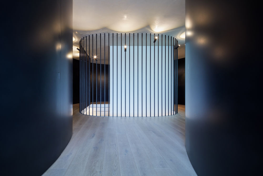 Prague Penthouse | 城市景观与室内空间的边界融合
