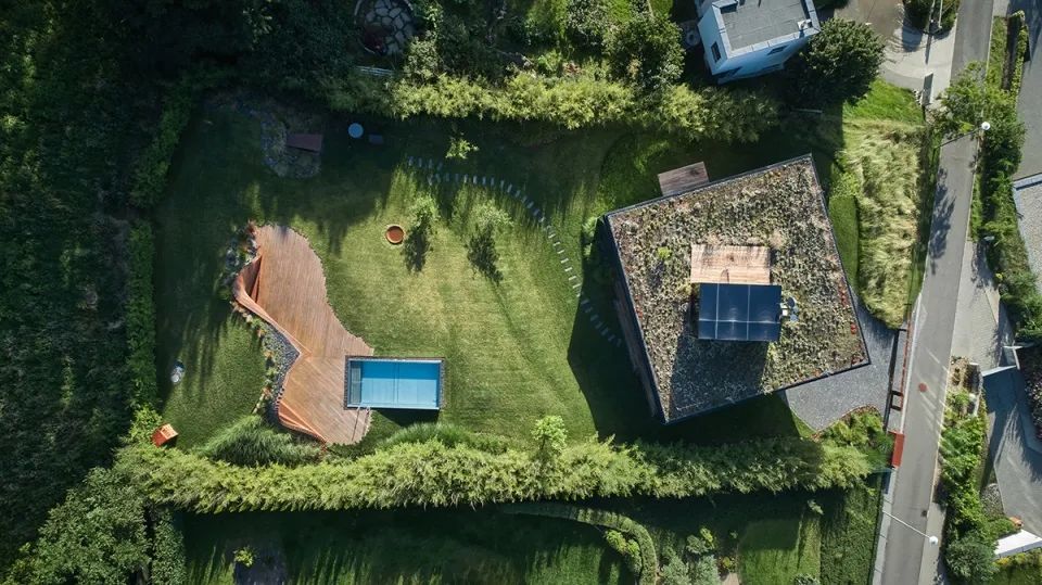 捷克 Lazy House | 融入自然的现代住宅设计